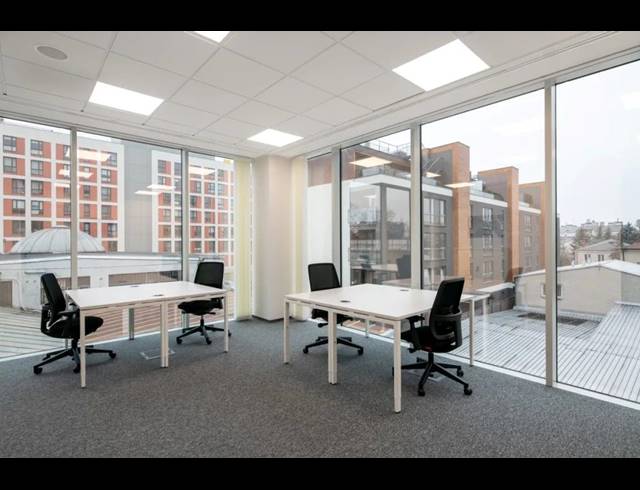 10M² OFFICE TO LET IN VORNA VALLEY
